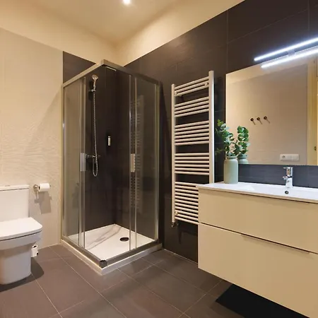Bravissimo Ciutadans B, 4-bedroom Barri Vell Apartamento *